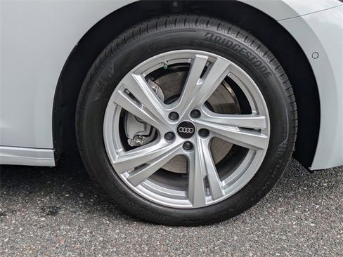 Used 2025 Audi A5 2.0T Prestige image 9