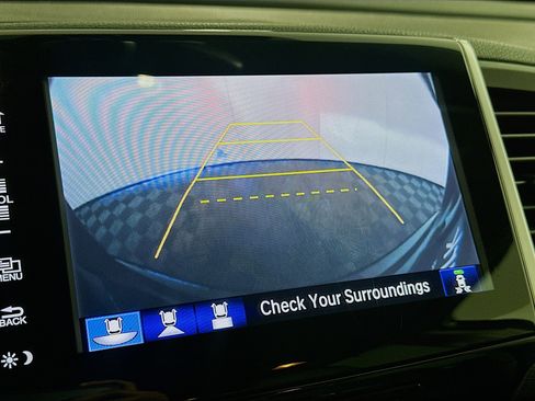 Used 2017 Honda Pilot Elite image 21