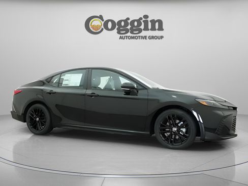 New 2026 Toyota Camry SE image 21