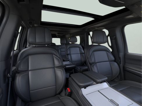 New 2025 Lincoln Navigator L Reserve w/ Jet Appearance Package image 10