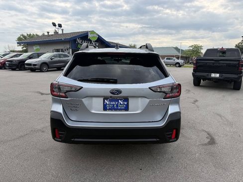 Used 2022 Subaru Outback Premium AWD/4WD image 6