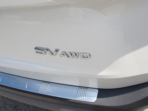 Used 2023 Nissan Rogue SV w/ SV Premium B Package AWD/4WD image 9