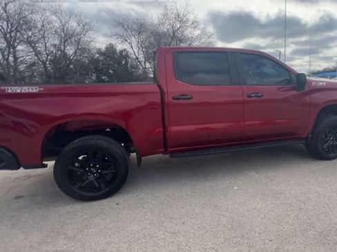 Certified 2024 Chevrolet Silverado 1500 LT Trail Boss w/ Convenience Package II image 9