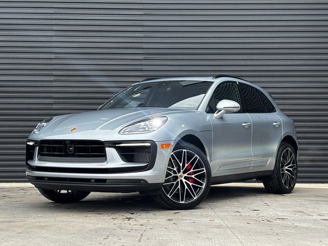 Certified 2026 Porsche Macan S AWD/4WD image 1