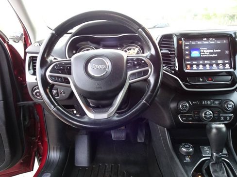 Used 2020 Jeep Cherokee Limited AWD/4WD image 18