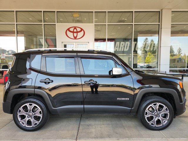 Used 2017 Jeep Renegade Limited AWD/4WD image 3