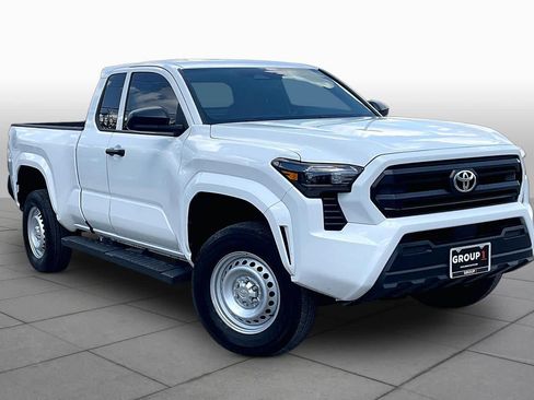 Used 2025 Toyota Tacoma SR RWD image 3