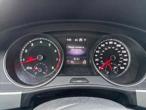 Used 2021 Volkswagen Atlas Cross Sport SE image 17