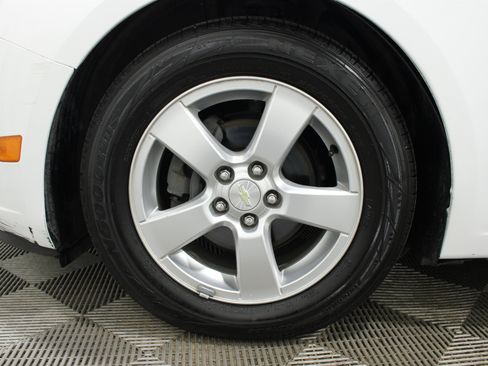 Used 2014 Chevrolet Cruze LT FWD image 32