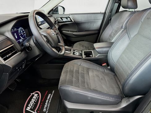 Used 2023 Mitsubishi Outlander SE AWD/4WD image 23