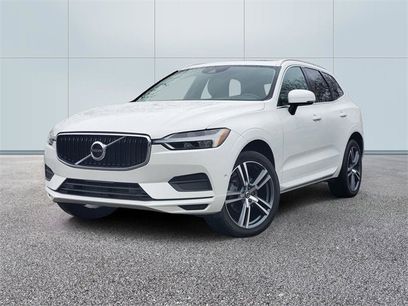 Used 2018 Volvo XC60 T5 Momentum w/ Vision Package