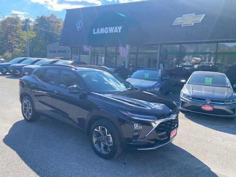 New 2026 Chevrolet Trax LT w/ LT Convenience Package image 1