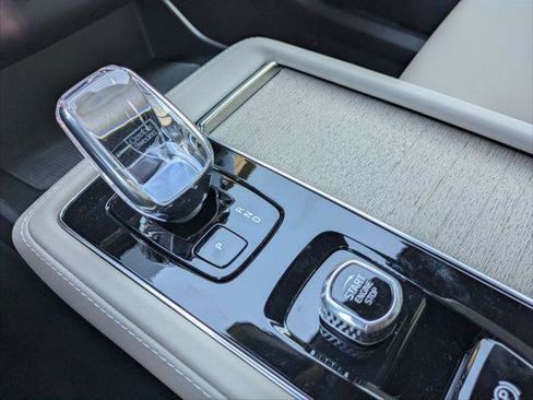 New 2026 Volvo XC90 B6 Plus w/ Protection Package Premier image 11