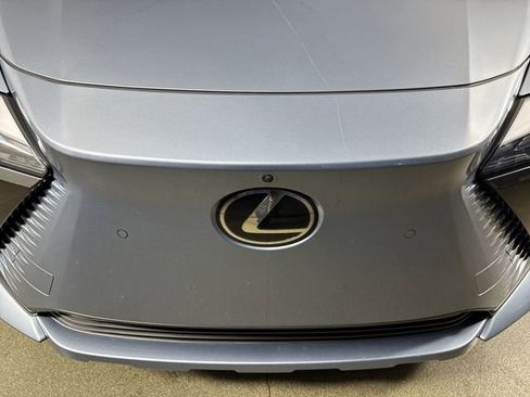 Used 2023 Lexus RZ 450e Premium image 29