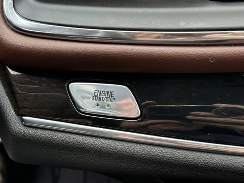 Used 2020 Buick Enclave Avenir w/ Avenir Technology Package image 25