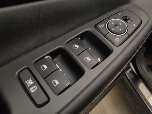 Used 2019 Hyundai Santa Fe FWD image 27