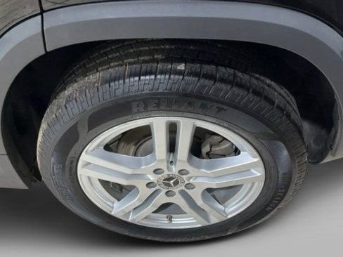 Used 2022 Mercedes-Benz GLA 250 w/ Premium Package Lite image 23