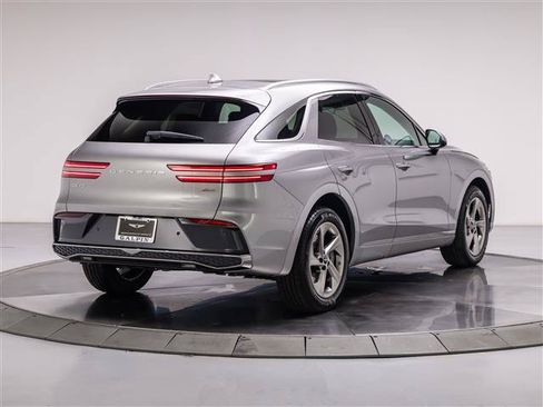 New 2026 Genesis GV70 2.5T Select AWD/4WD image 5