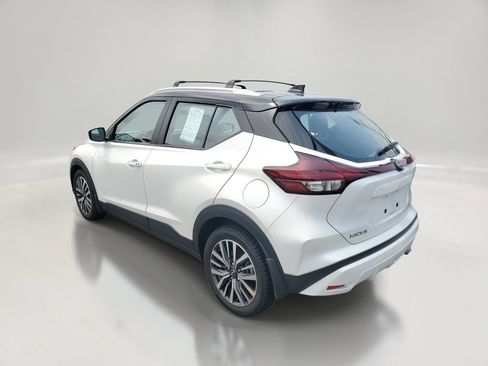 Used 2023 Nissan Kicks SV w/ Exterior Package FWD image 3