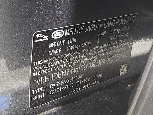 Used 2019 Jaguar XE Premium image 29