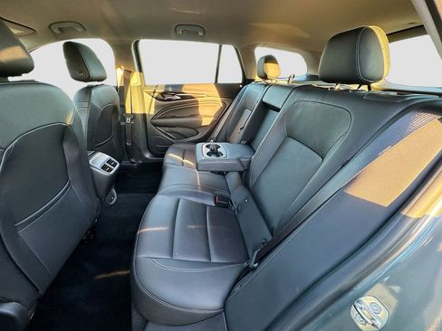 Used 2018 Buick Regal Essence w/ Driver Confidence Package #1 image 31