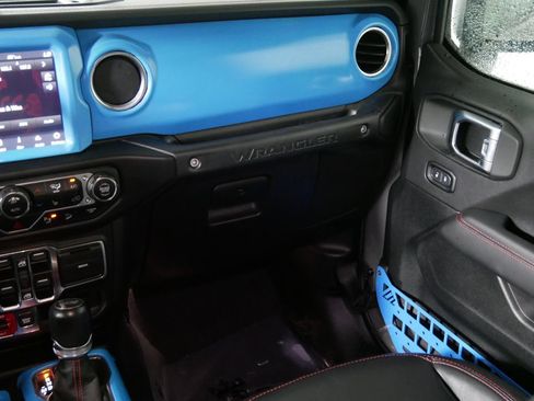 Used 2020 Jeep Wrangler Unlimited Rubicon AWD/4WD image 33