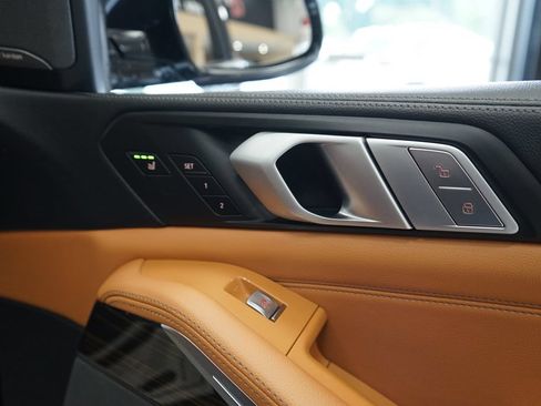 Used 2019 BMW X7 xDrive50i w/ Premium Package AWD/4WD image 55