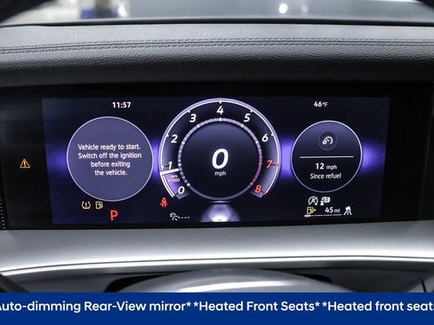 Used 2025 Volkswagen Tiguan SE image 11