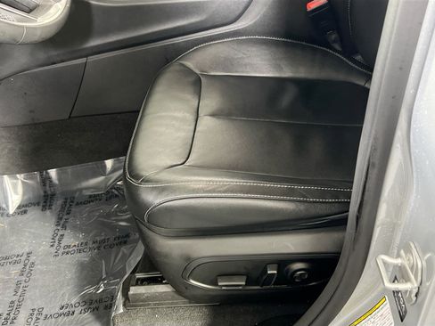 Used 2023 Jeep Grand Cherokee Limited AWD/4WD image 19