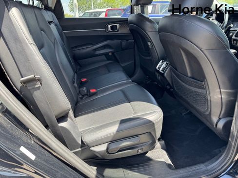 Certified 2022 Kia Sorento S FWD image 29