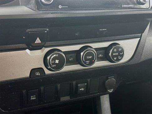 Used 2022 Toyota Tacoma SR image 18