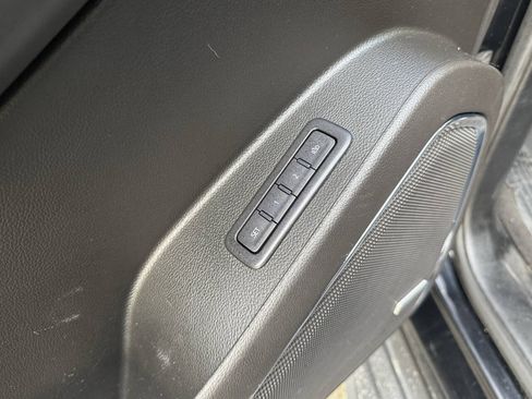 Used 2019 Chevrolet Tahoe LT AWD/4WD image 31