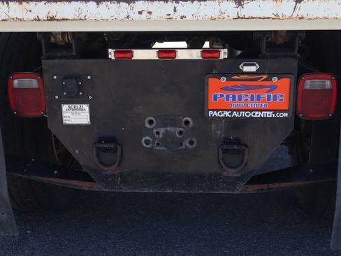 Used 2022 Ford F650 2WD Regular Cab Super Duty image 40