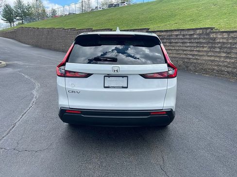 Used 2023 Honda CR-V EX image 5
