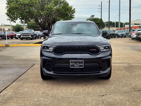 Used 2024 Dodge Durango GT AWD/4WD image 3