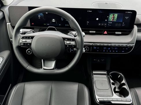 New 2025 Hyundai Ioniq 5 SEL RWD image 17