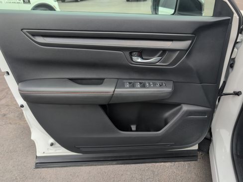 Used 2025 Honda CR-V Sport image 15