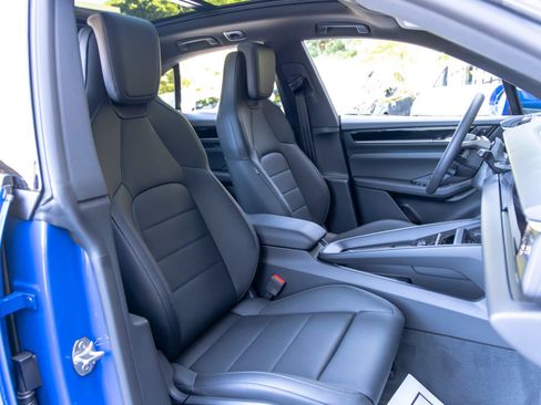 New 2026 Porsche Macan 4 Electric AWD/4WD image 60
