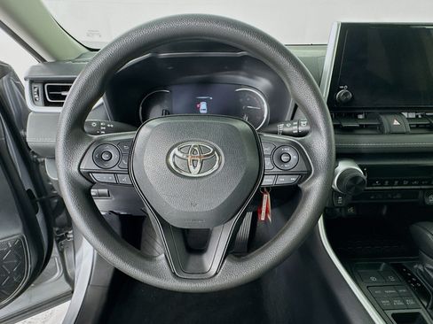 Used 2024 Toyota RAV4 LE AWD/4WD image 11