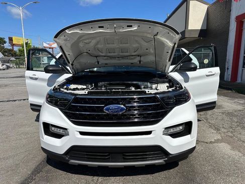 Used 2020 Ford Explorer XLT w/ Equipment Group 202A RWD image 25