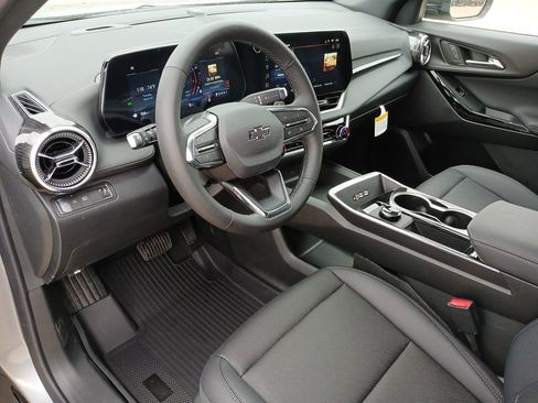 New 2026 Chevrolet Equinox LT w/ Convenience Package II image 10