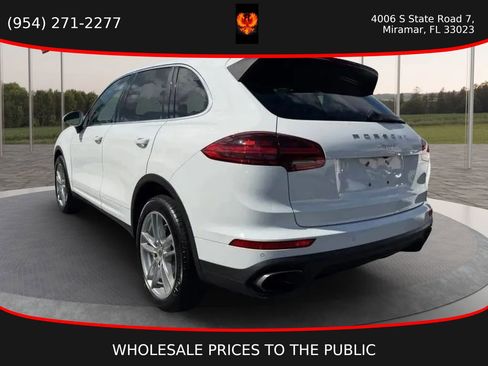 Used 2016 Porsche Cayenne AWD/4WD image 6