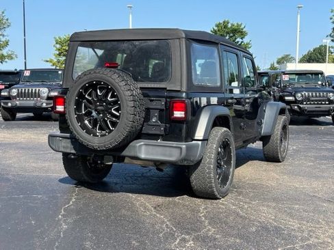 Used 2018 Jeep Wrangler Unlimited Sport AWD/4WD image 10