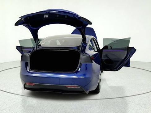 Used 2026 Tesla Model 3 RWD image 18