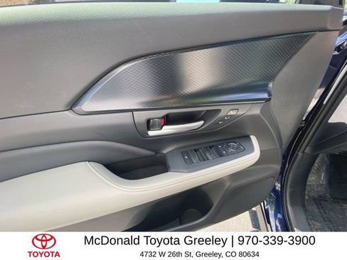 Used 2025 Toyota Grand Highlander AWD Hybrid image 13