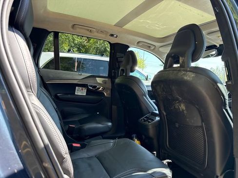 Used 2021 Volvo XC90 T6 Inscription w/ Lounge Package AWD/4WD image 10
