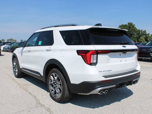Used 2025 Ford Explorer Platinum w/ Ultimate Package AWD/4WD image 39