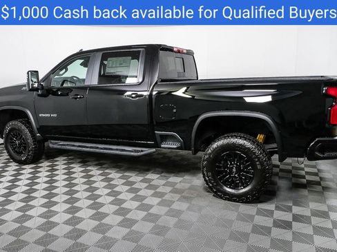 New 2026 Chevrolet Silverado 2500 ZR2 image 2