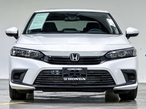 Used 2023 Honda Civic EX image 5