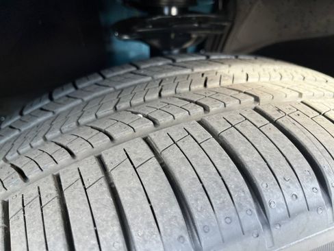 New 2026 Volkswagen Atlas SE image 28